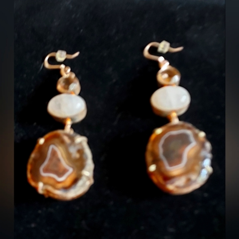Beautiful  agate earrings with moonstone  Brown